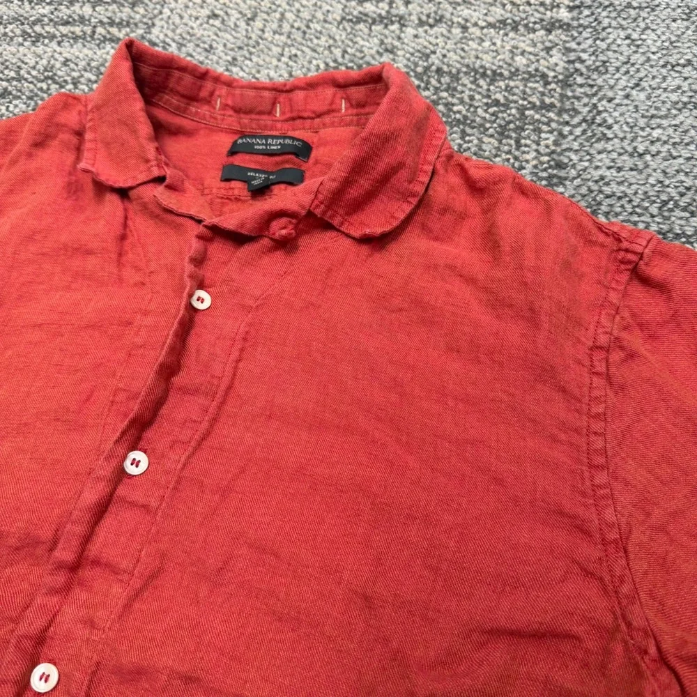 Banana Republic Relaxed Fit Shirt Mens L Red Solid 100% Linen Short Sleeve